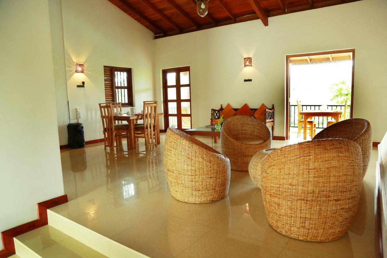 Villa 61 Ambepussa Zewnętrze zdjęcie